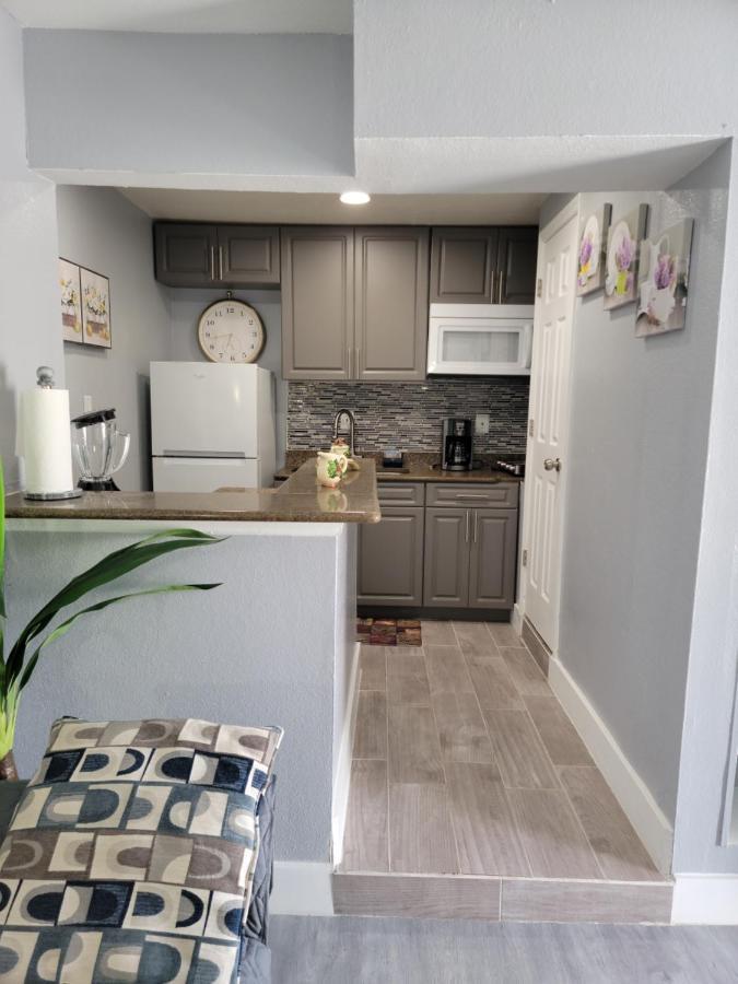 Habitacion Privada Cerca De Todo Тампа Экстерьер фото