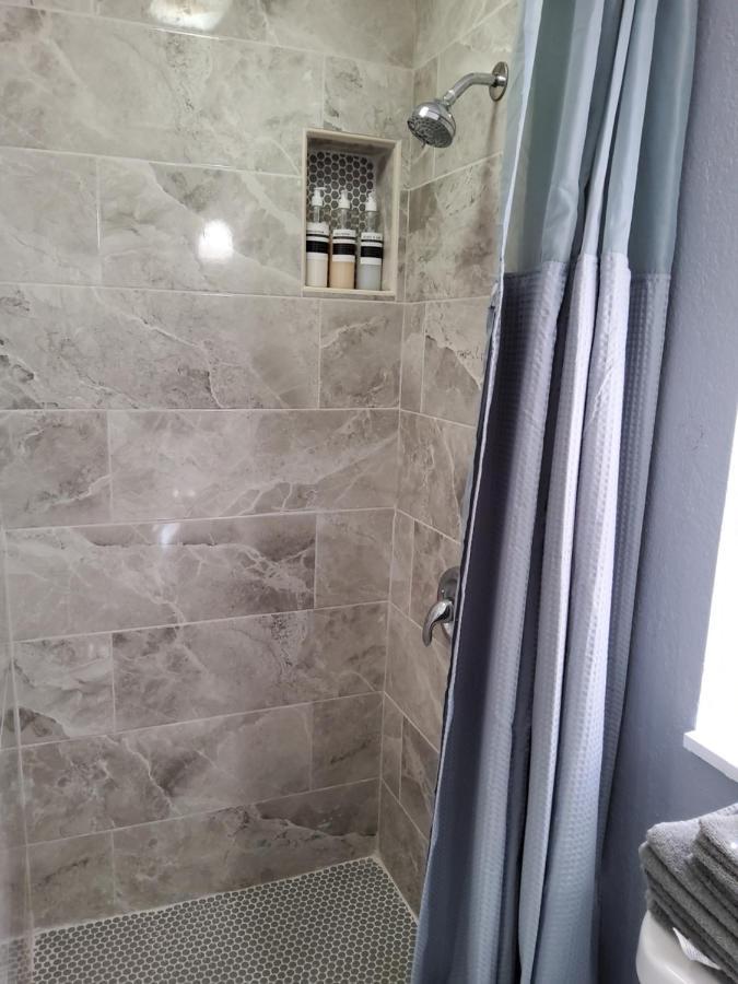 Habitacion Privada Cerca De Todo Тампа Экстерьер фото