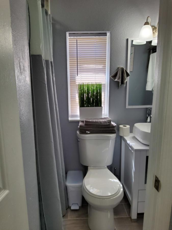 Habitacion Privada Cerca De Todo Тампа Экстерьер фото