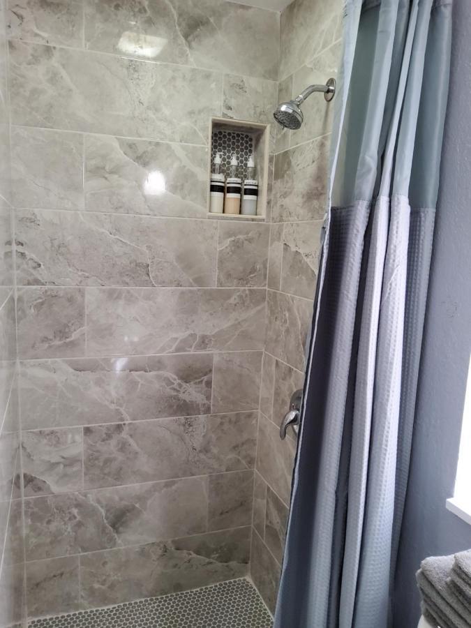 Habitacion Privada Cerca De Todo Тампа Экстерьер фото